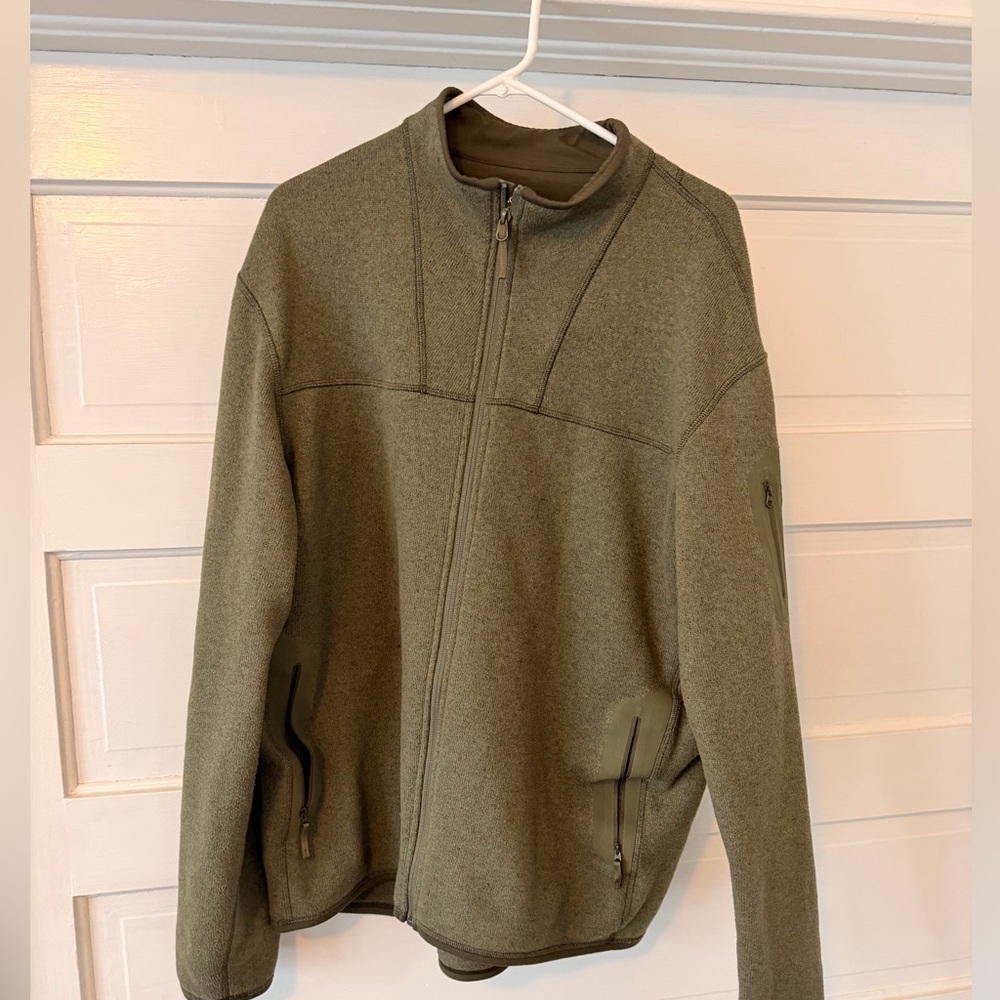Arcteryx Covert Cardigan, olive green